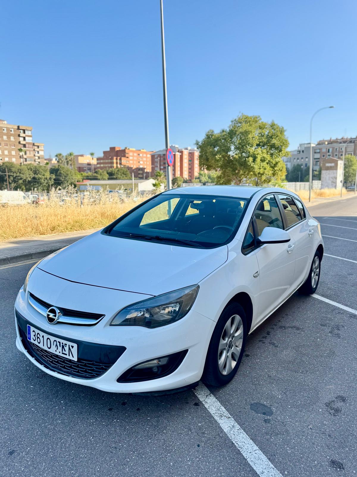 Opel Astra J 1.7 CDTI ECOFLEX 110 CV