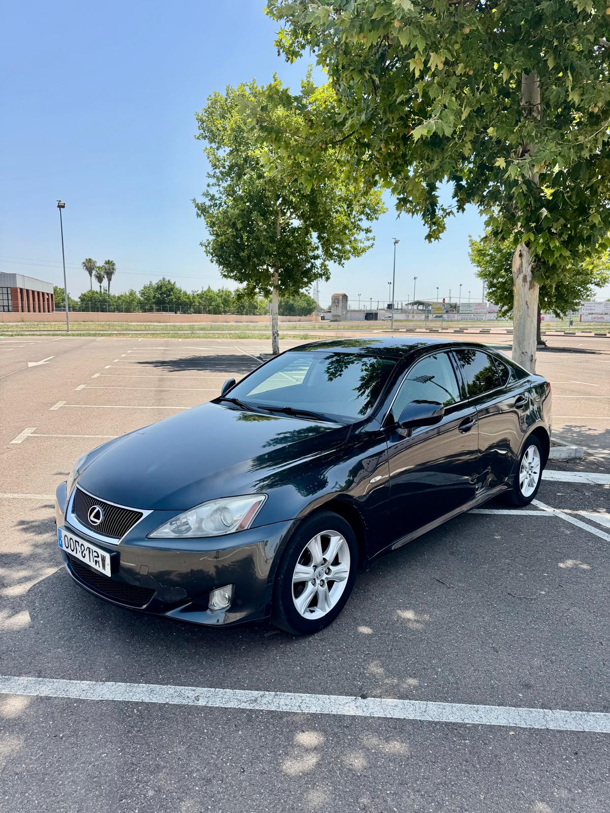 Lexus IS 220d 2.2 D-4D 177 CV